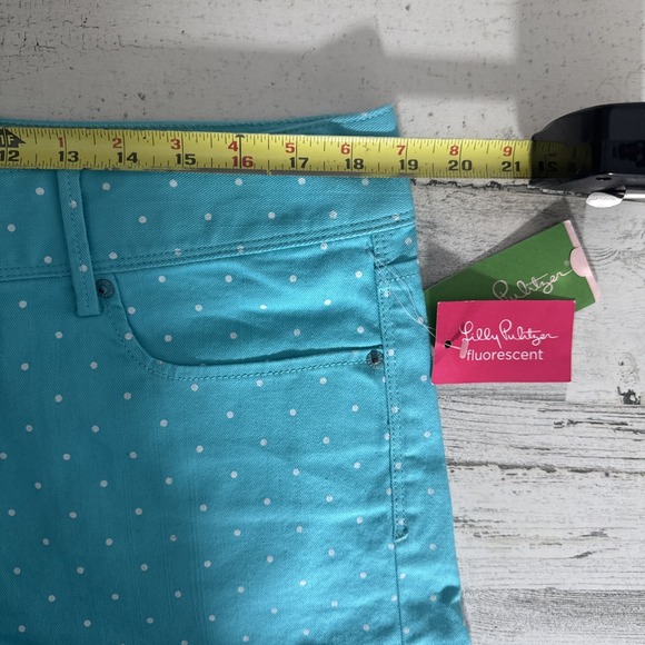 Lilly Pulitzer Shorely Blue Dot Dot Dot Clifton shorts - Size 14 - Picture 8 of 12
